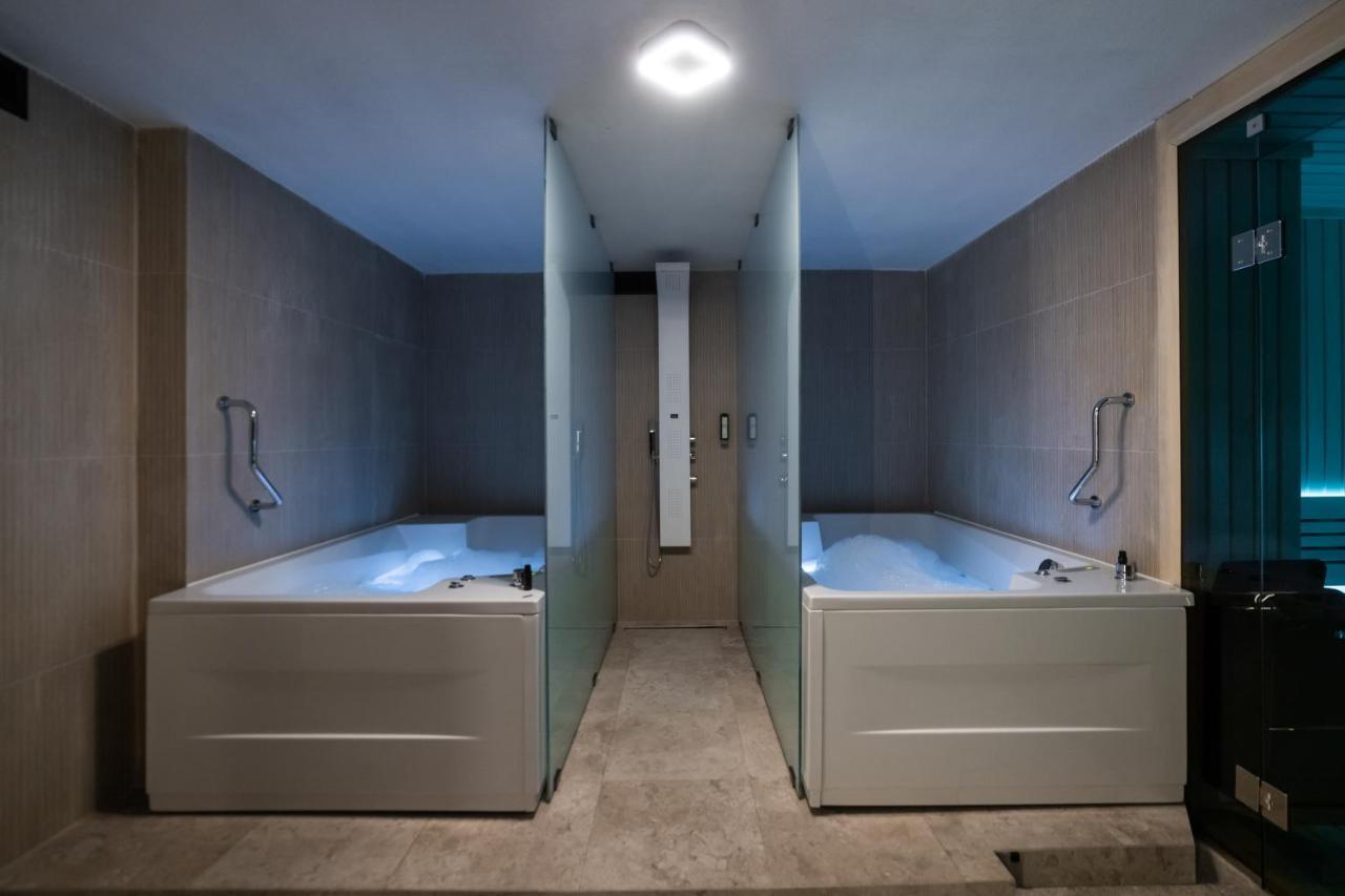 Emery Hotel Prishtinë Luaran gambar