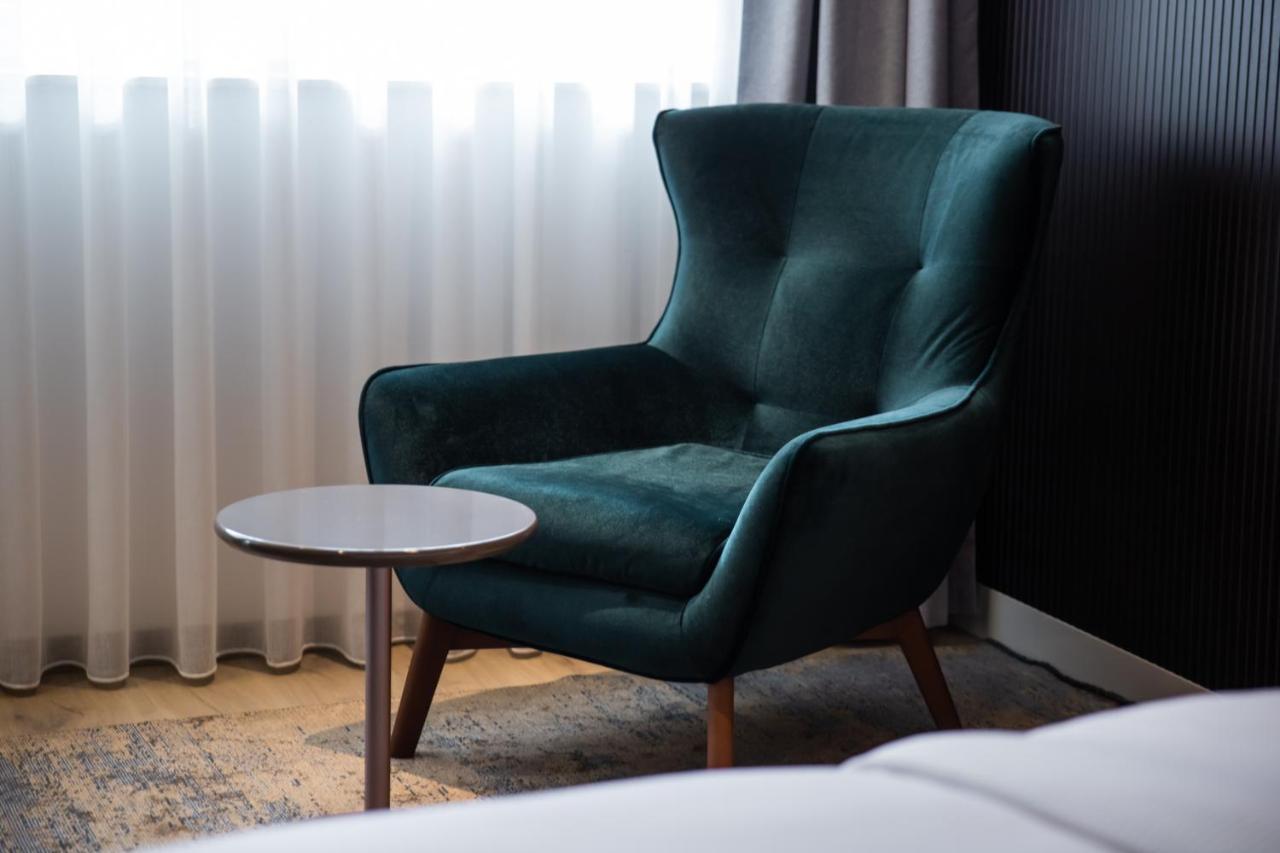 Emery Hotel Prishtinë Luaran gambar